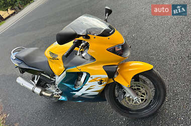 Спортбайк Honda CBR 600F 1999 в Львове