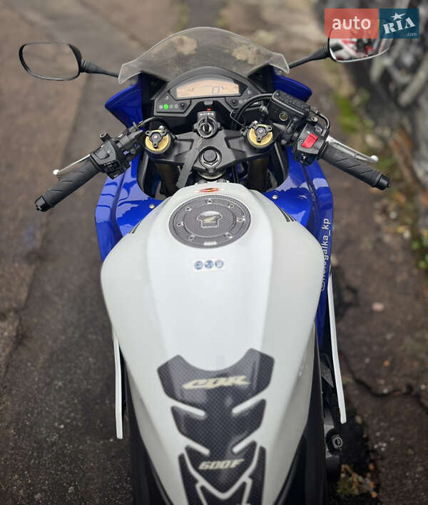 Спортбайк Honda CBR 600F 2011 в Киеве фото 8 Спортбайк Honda CBR 600F 2011 в Киеве