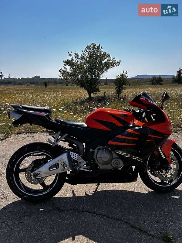 Спортбайк Honda CBR 600RR 2006 в Доброполье