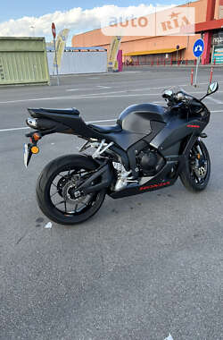Мотоцикл Супермото (Motard) Honda CBR 600RR 2018 в 