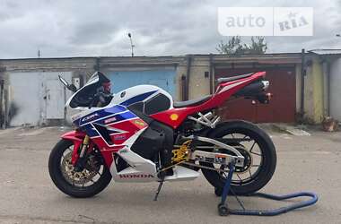 Спортбайк Honda CBR 600RR 2014 в Рівному