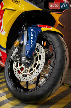 Спортбайк Honda CBR 600RR 2020 в 