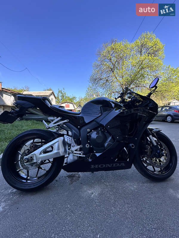 Спортбайк Honda CBR 600RR 2013 в Харкові