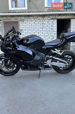 Спортбайк Honda CBR 600RR 2013 в 