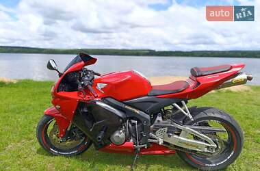 Спортбайк Honda CBR 600RR 2005 в Ладыжине