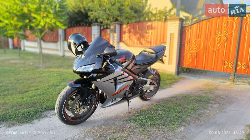 Спортбайк Honda CBR 600RR 2005 в Яготине