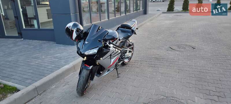 Спортбайк Honda CBR 600RR 2005 в Яготине