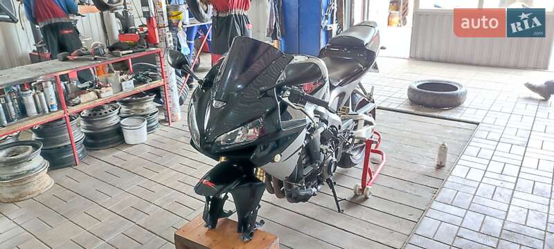 Спортбайк Honda CBR 600RR 2005 в Яготине