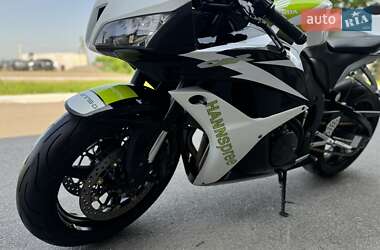 Спортбайк Honda CBR 600RR 2010 в 