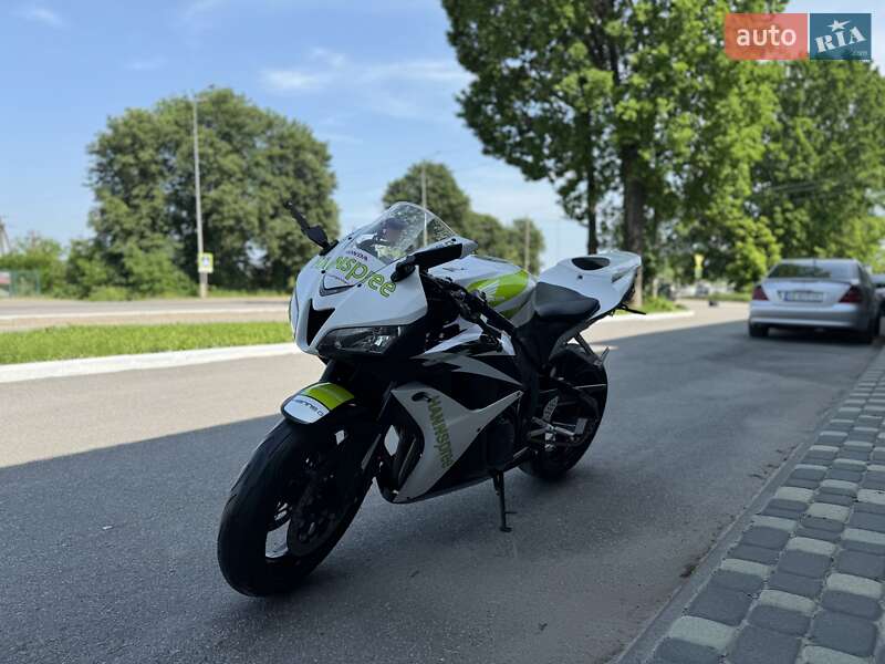 Спортбайк Honda CBR 600RR 2010 в Вінниці