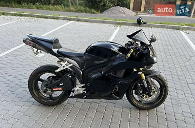Спортбайк Honda CBR 600RR 2012 в 