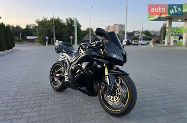 Спортбайк Honda CBR 600RR 2012 в 