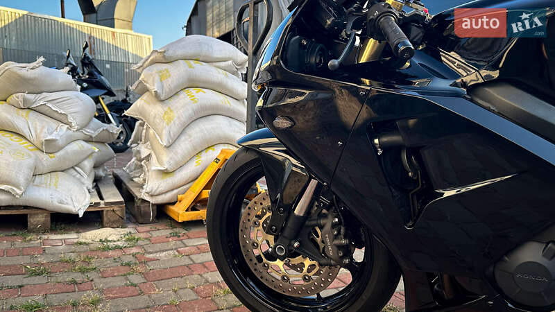 Спортбайк Honda CBR 600RR 2007 в Одессе