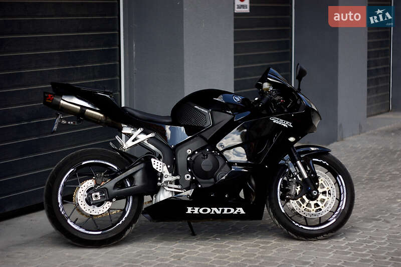 Спортбайк Honda CBR 600RR 2016 в Вінниці