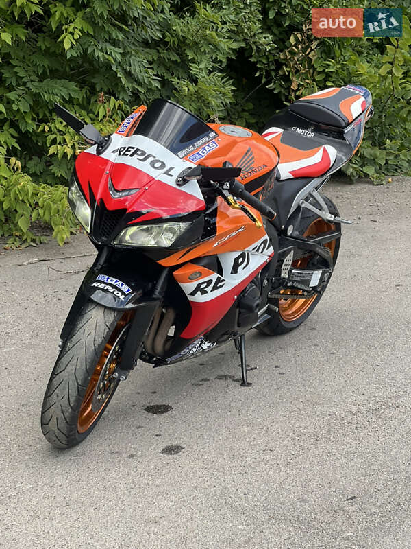 Спортбайк Honda CBR 600RR 2007 в Немирові