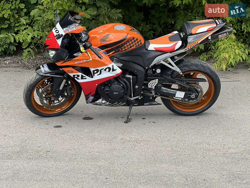 Спортбайк Honda CBR 600RR 2007 в Немирові
