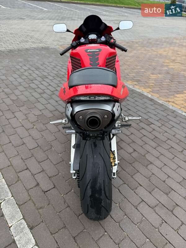 Спортбайк Honda CBR 600RR 2003 в Киеве