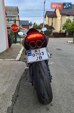 Спортбайк Honda CBR 600RR 2018 в  фото 3 Спортбайк Honda CBR 600RR 2018 в