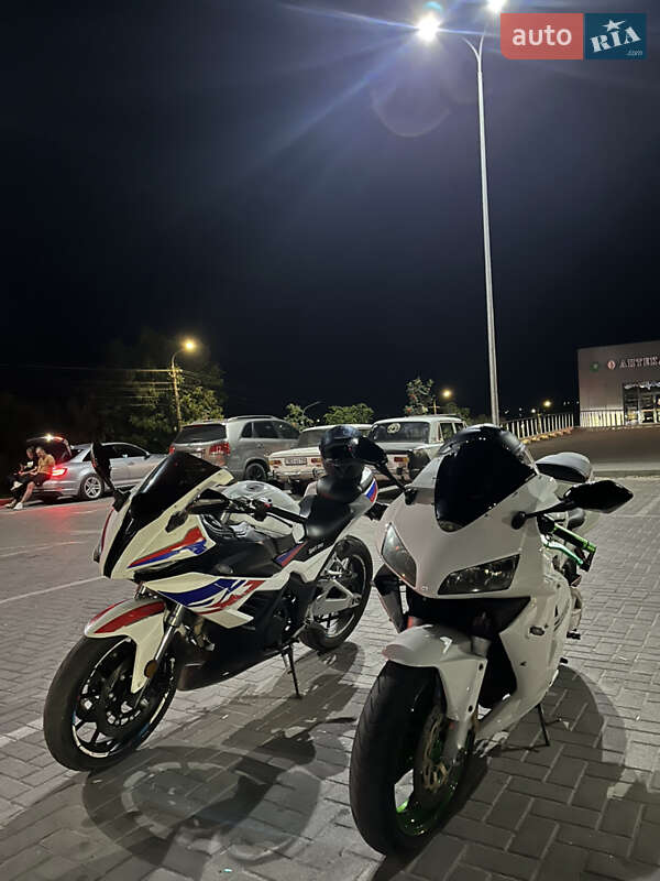 Спортбайк Honda CBR 600RR 2004 в Золочеві фото 8 Спортбайк Honda CBR 600RR 2004 в Золочеві