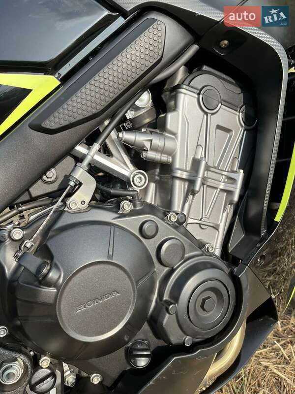 Мотоцикл Спорт-туризм Honda CBR 650F 2014 в Казатине
