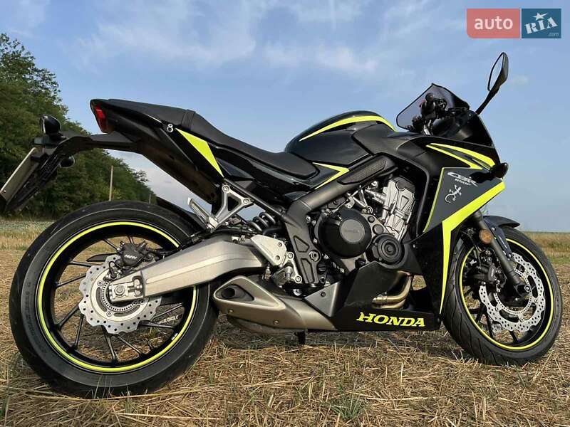Мотоцикл Спорт-туризм Honda CBR 650F 2014 в Казатине