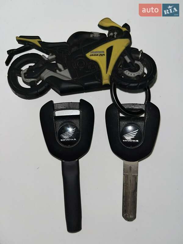 Мотоцикл Спорт-туризм Honda CBR 650F 2014 в Казатине