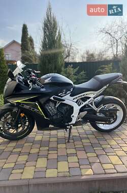 Мотоцикл Спорт-туризм Honda CBR 650F 2016 в 