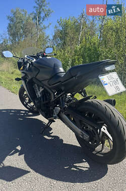 Спортбайк Honda CBR 650F 2015 в 