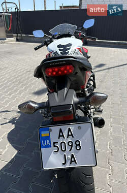 Мотоцикл Спорт-туризм Honda CBR 650F 2015 в 