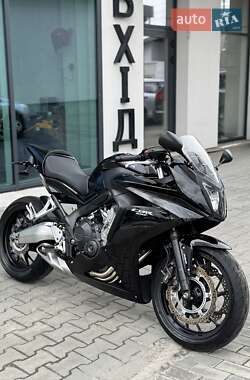 Мотоцикл Спорт-туризм Honda CBR 650F 2014 в 