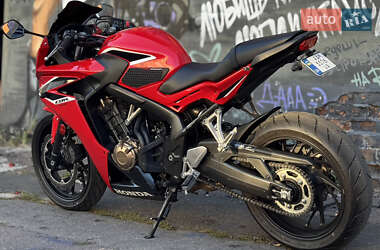 Мотоцикл Спорт-туризм Honda CBR 650F 2017 в 