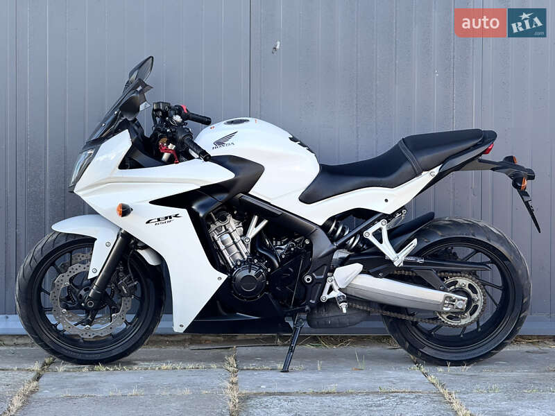 Спортбайк Honda CBR 650F 2015 в Львові фото 4 Спортбайк Honda CBR 650F 2015 в Львові