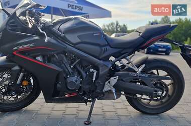 Спортбайк Honda CBR 650R 2025 в 