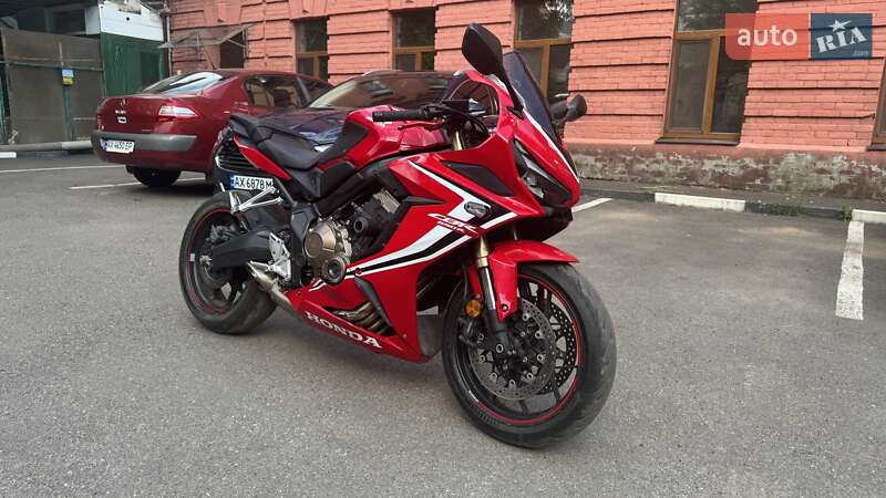 Honda CBR 650R 2019