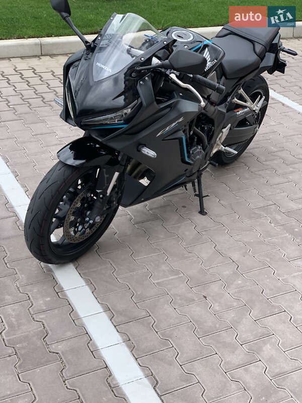 Спортбайк Honda CBR 650R 2023 в Софиевской Борщаговке