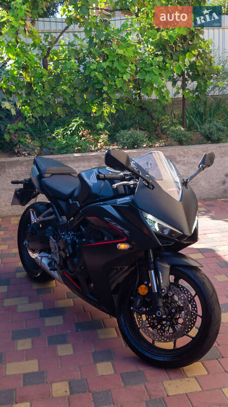 Спортбайк Honda CBR 650R 2024 в Хмельницком фото 2 Спортбайк Honda CBR 650R 2024 в Хмельницком