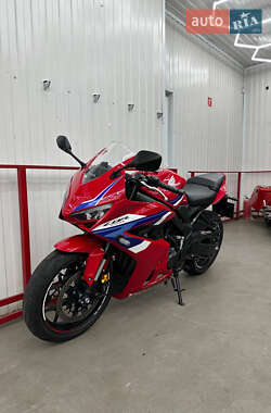 Спортбайк Honda CBR 650R 2024 в Киеве