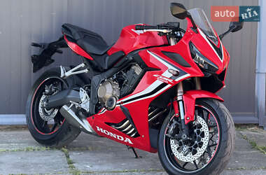 Спортбайк Honda CBR 650R 2019 в Львове