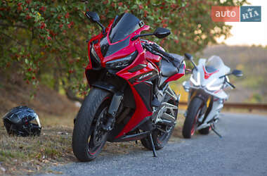 Спортбайк Honda CBR 650R 2023 в Днепре