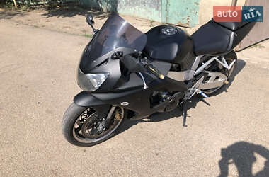 Спортбайк Honda CBR 929RR 2002 в 