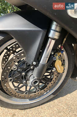 Спортбайк Honda CBR 929RR 2002 в 
