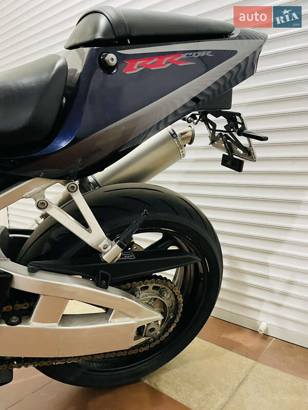 Спортбайк Honda CBR 929RR 2001 в Киеве
