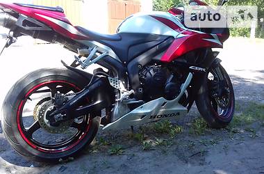 Спортбайк Honda CBR 2009 в Луцке