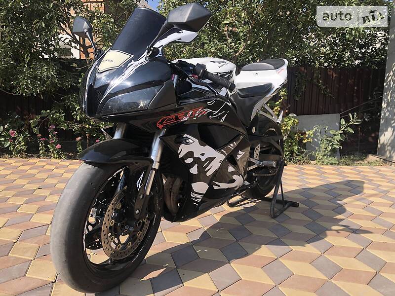 Спортбайк Honda CBR 2010 в Полтаве