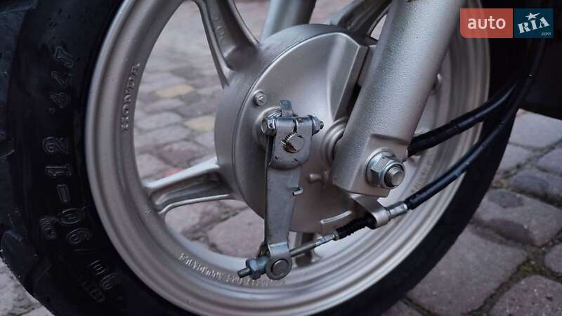 Скутер Honda CHS 125 2014 в Ровно