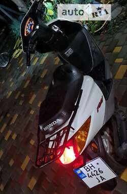 Скутер Honda CHS 125 2015 в Одессе