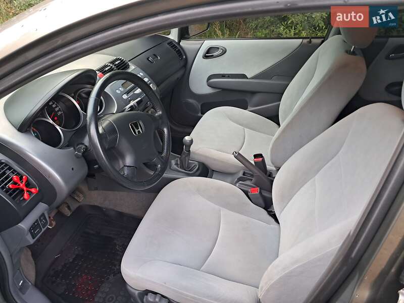 Седан Honda City 2006 в Долині