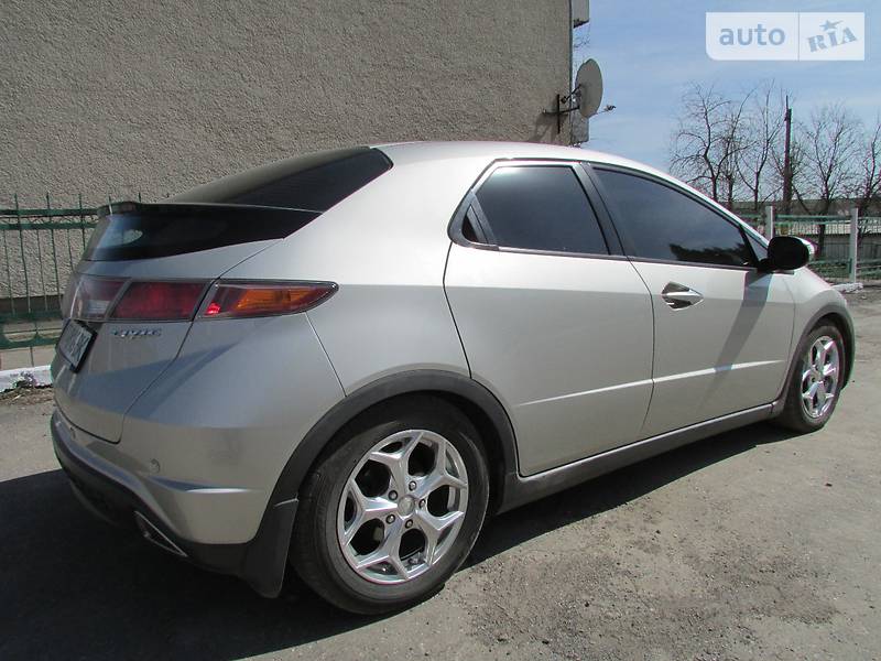 Хетчбек Honda Civic 2006 в Івано-Франківську фото 2 Хетчбек Honda Civic 2006 в Івано-Франківську