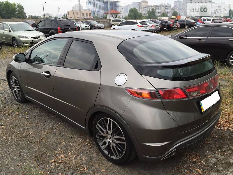 Хэтчбек Honda Civic 2007 в 
