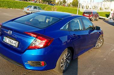 Седан Honda Civic 2016 в Львове